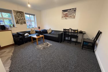 4 bed flat, Schuster Road, Victoria Park, Manchester, M145PE - Image 3